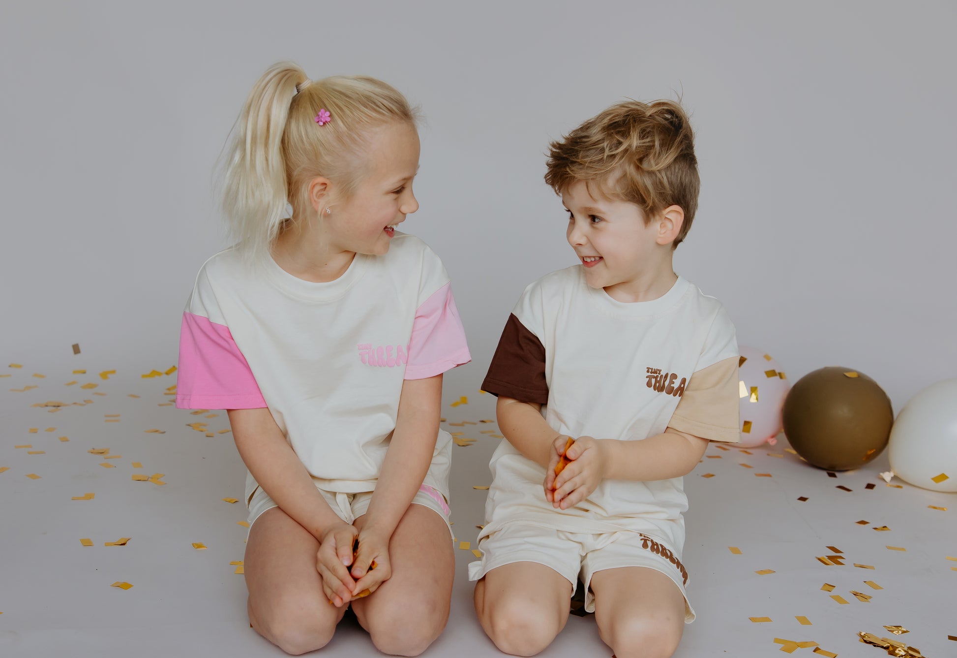 Tiny Threads Co. oversized short sleeve set in brown and pink, Z in pink aged 7, L in brown aged 4.5